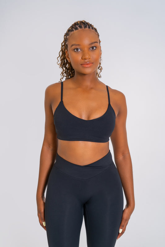 KIARI BLACK CROP